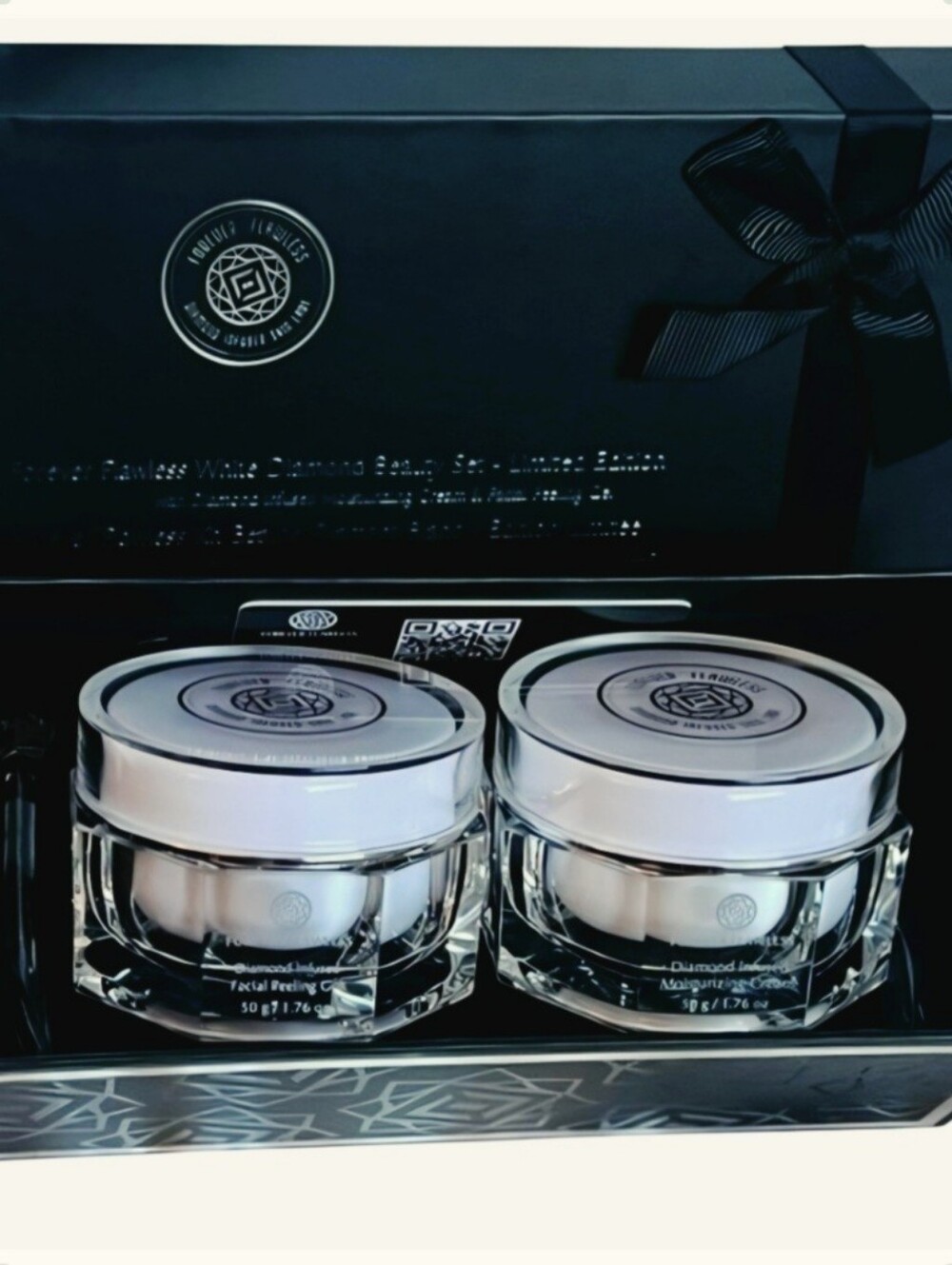 FOREVER FLAWLESS White Diamond Beauty Set